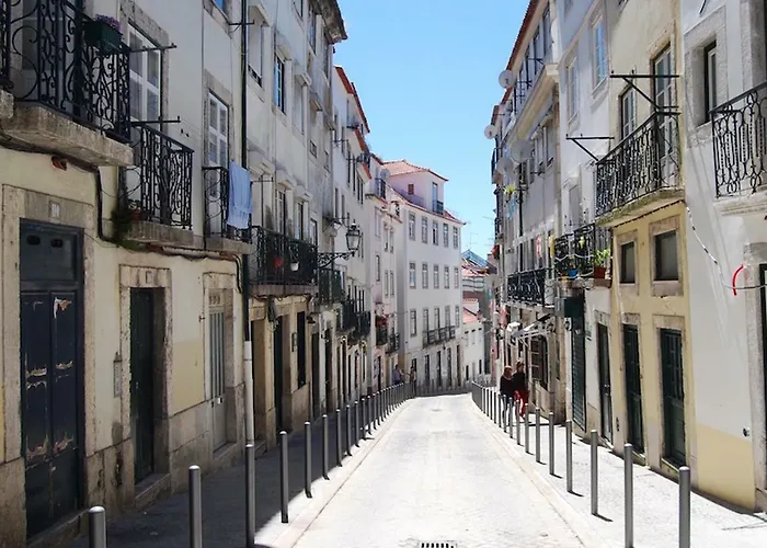 Alfama Casa Amarela